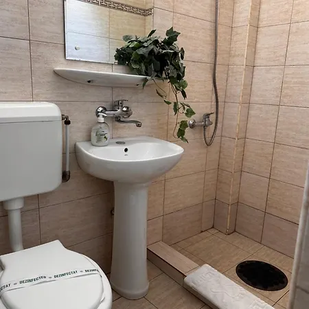 Yzabelle Eforie Nord